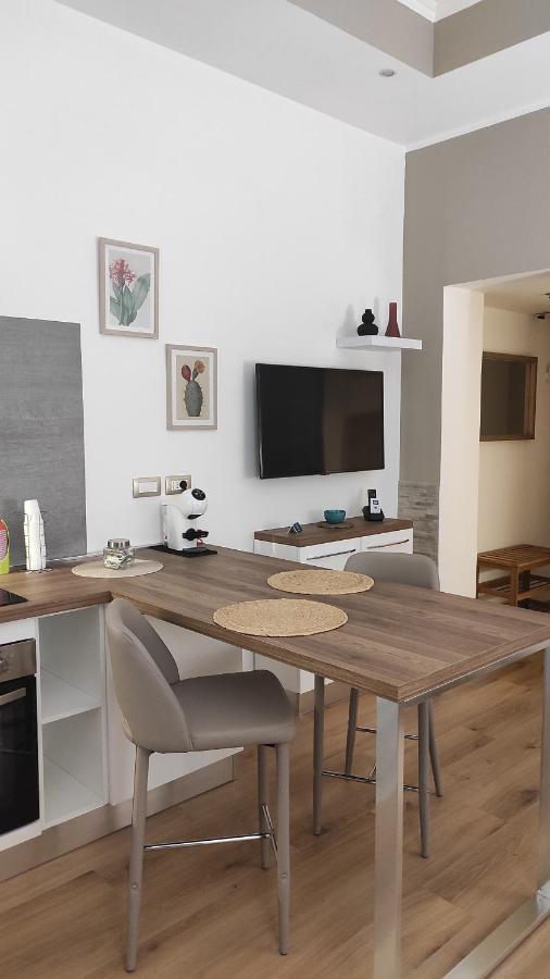 Marina Apartments กาตันซาโร ภายนอก รูปภาพ