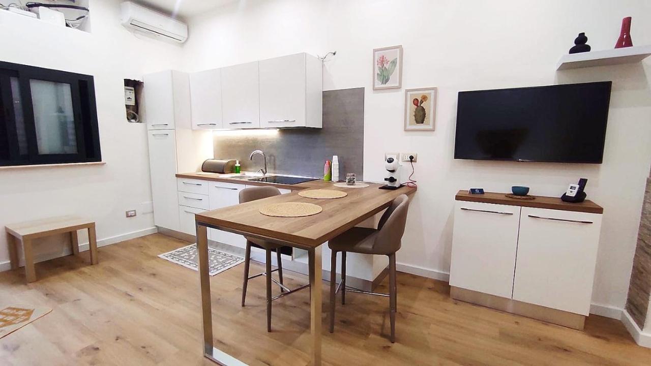 Marina Apartments กาตันซาโร ภายนอก รูปภาพ